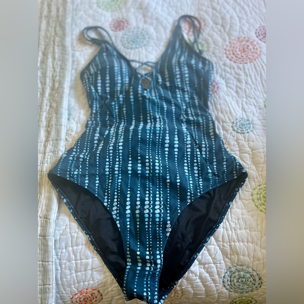 Cupshe Lace-up One-Piece Suit